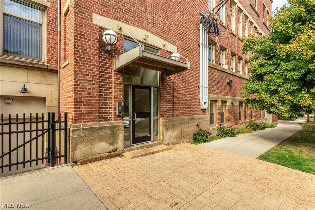 3200 Franklin Boulevard #204, Cleveland, OH 44113 - #1