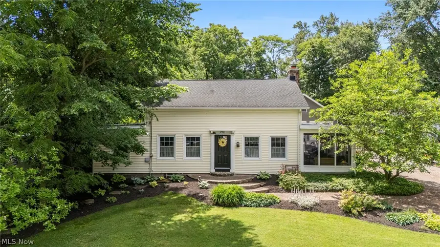 220 N Hambden Street, Chardon, OH 44024 - #2