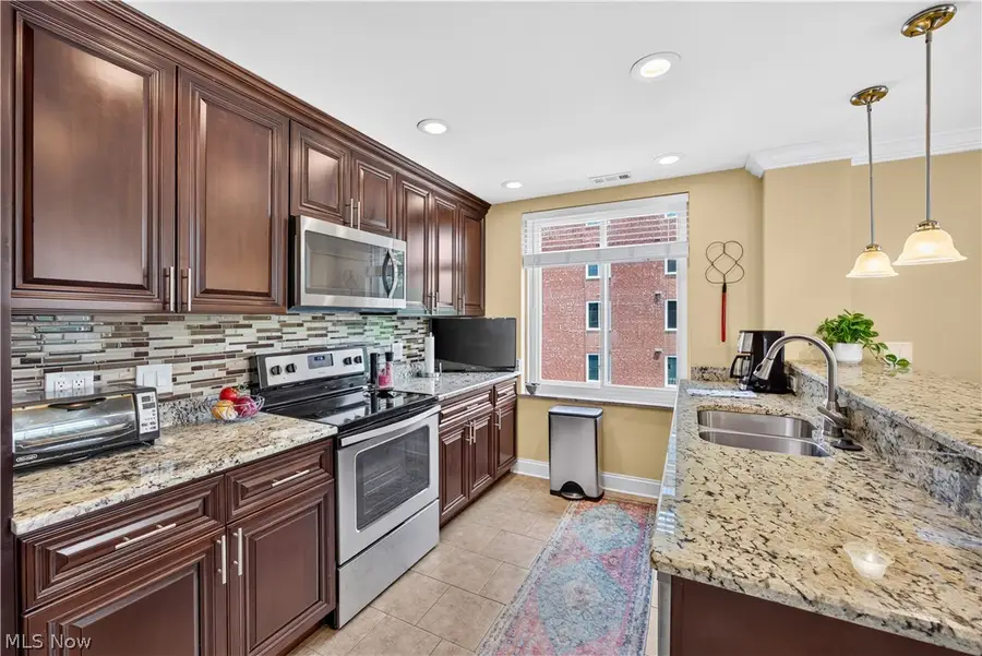 19425 Van Aken Boulevard #302, Shaker Heights, OH 44122 - #2