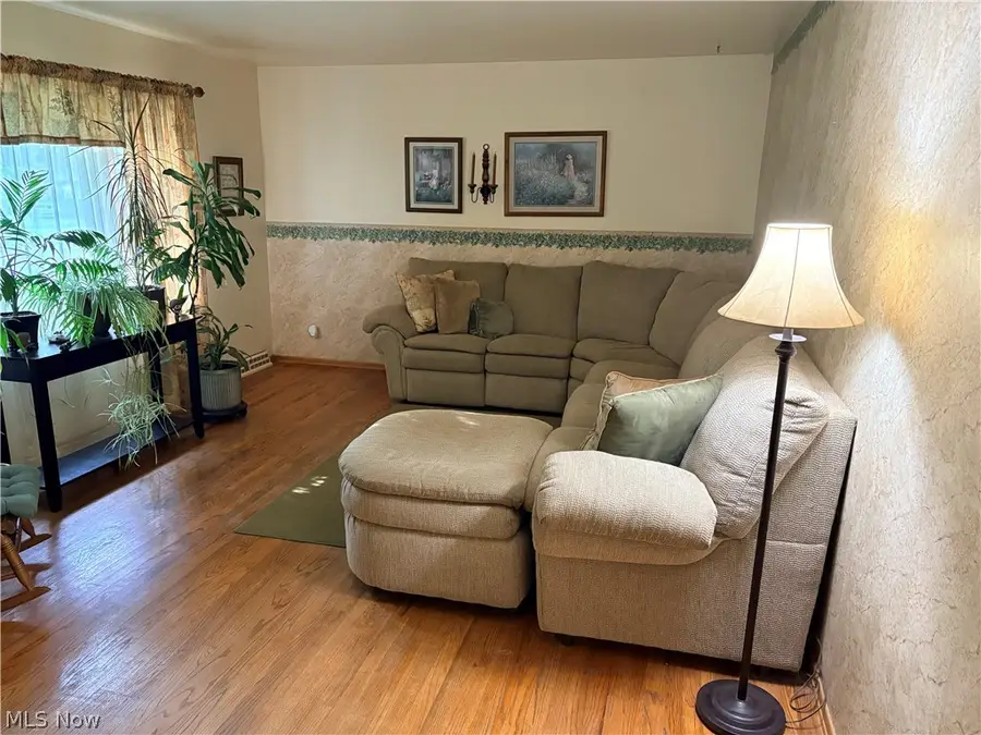 2860 Crestwood Nw Drive, Warren, OH 44485 - #2