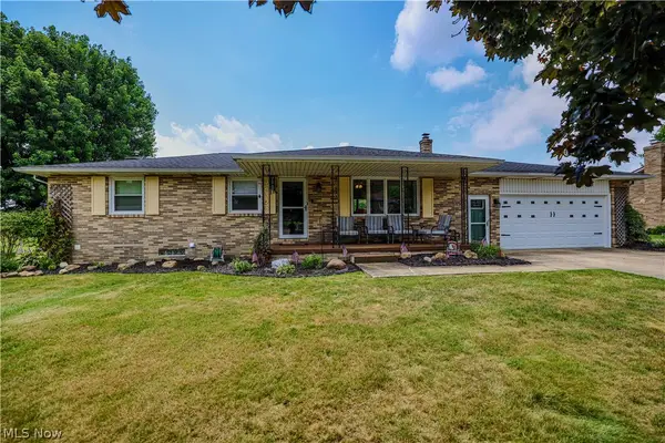 5244 Oakridge Drive, Louisville, OH 44641