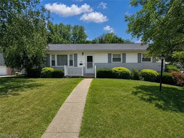 1921 Adams Street, Coshocton, OH 43812