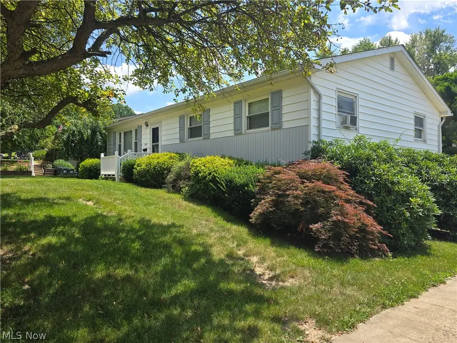 1921 Adams Street, Coshocton, OH 43812 - #2