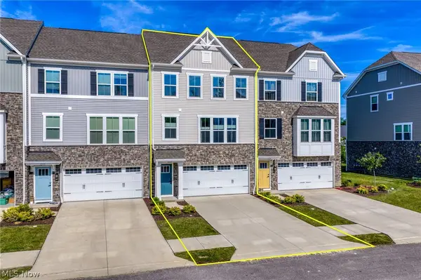 1377 Chateau Place, Avon, OH 44011