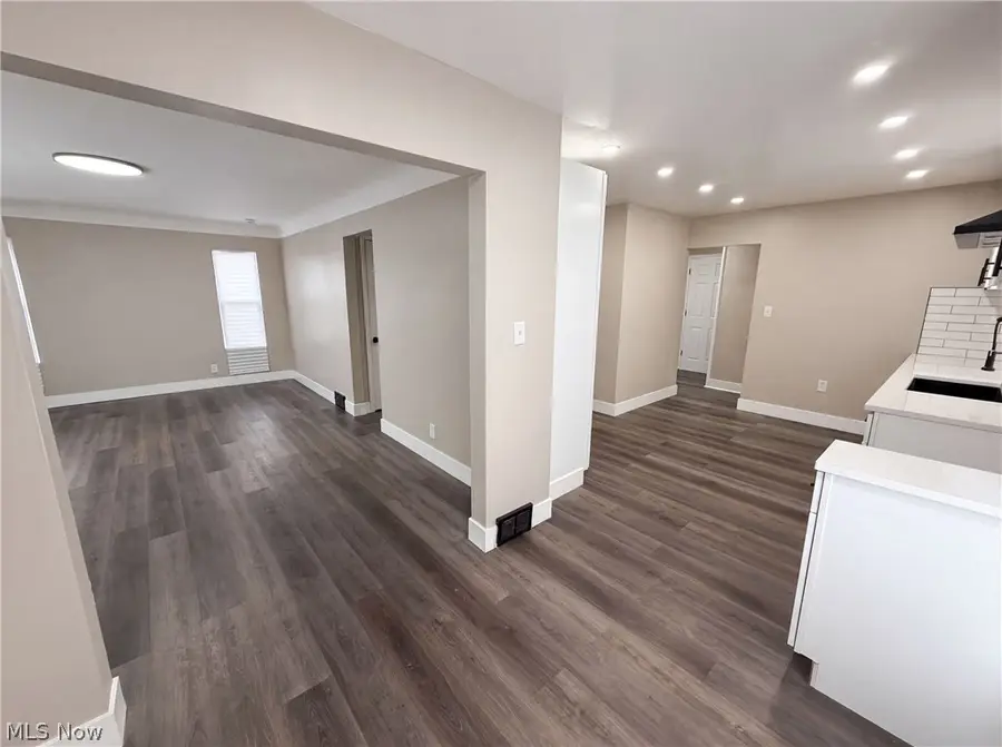 2821 E 127th Street, Cleveland, OH 44120 - #3
