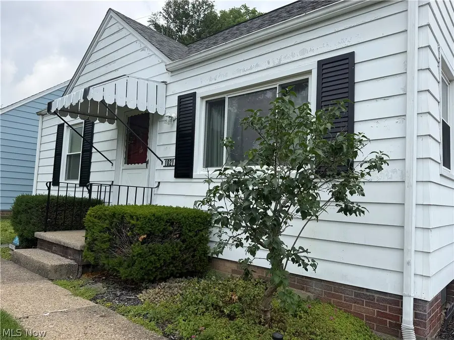 1021 W College Road, Alliance, OH 44601 - #3