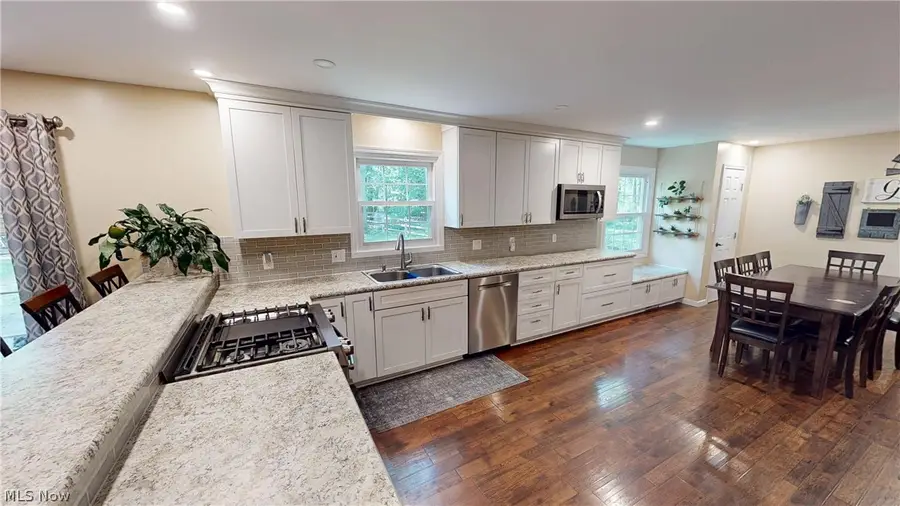 2082 Willowdale Drive, Stow, OH 44224 - #3