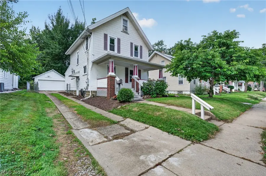 415 Ashland Avenue, Cuyahoga Falls, OH 44221 - #2