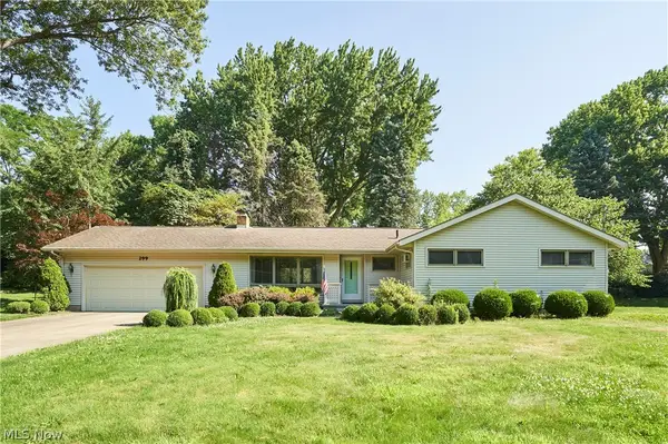 299 W Caston Road, New Franklin, OH 44319