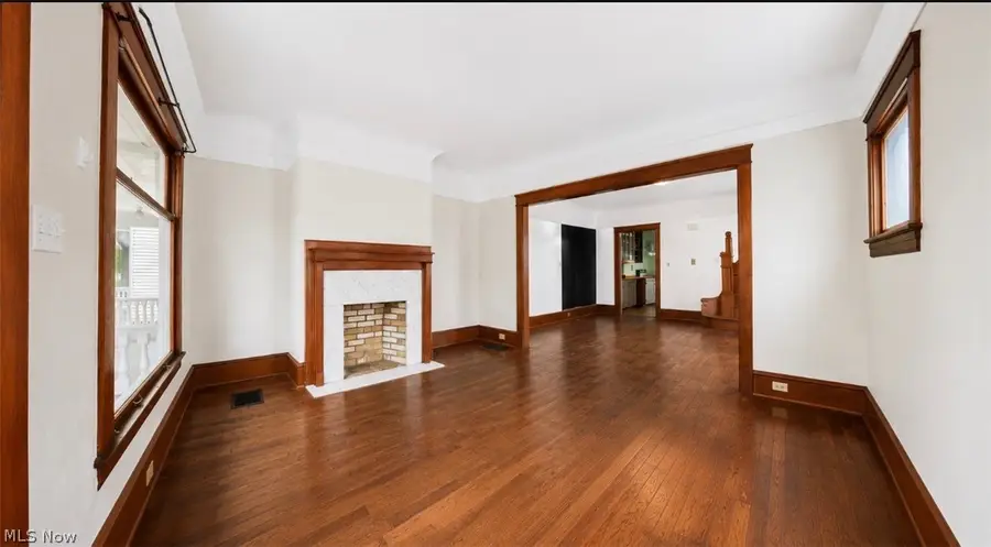 2282 Grandview Avenue, Cleveland Heights, OH 44106 - #3