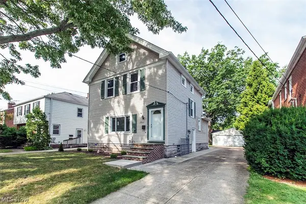 2300 Lakeview Avenue, Rocky River, OH 44116