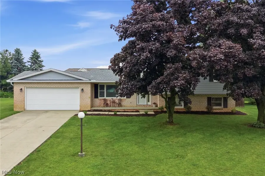 1046 Foxmoor Lane, Ashland, OH 44805 - #2