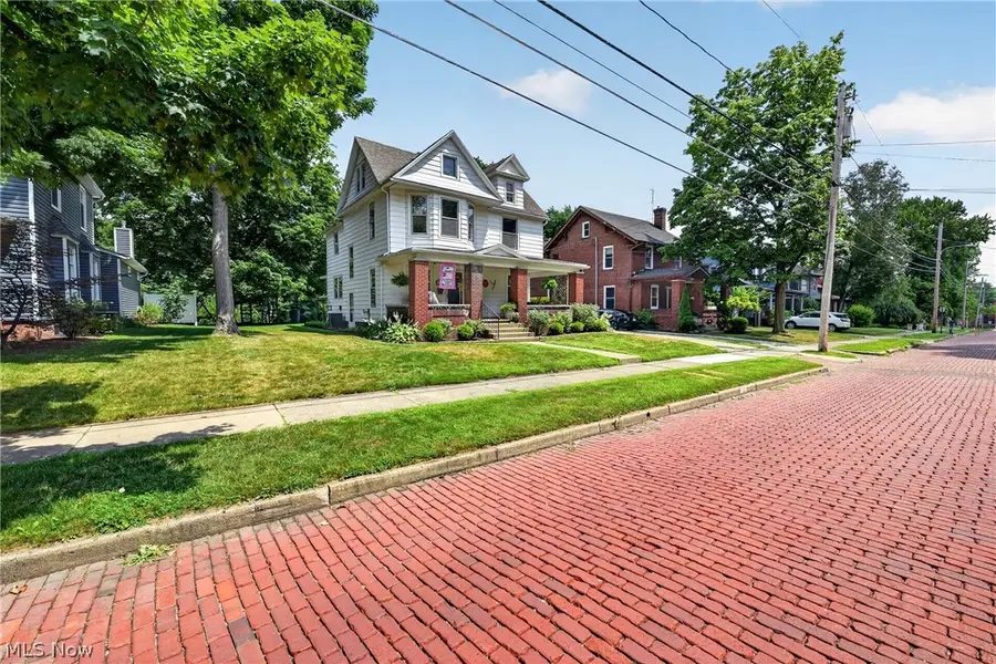 155 Highland Avenue, Wadsworth, OH 44281 - #2