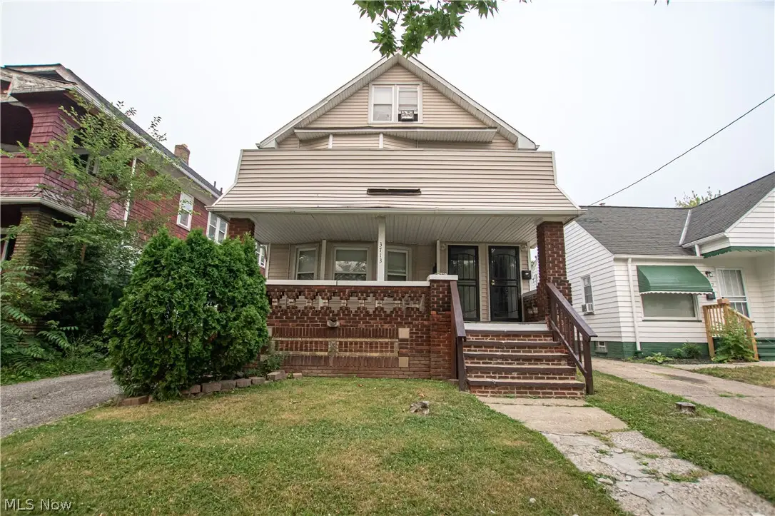 3713 E 151st Street, Cleveland, OH 44120 - #1