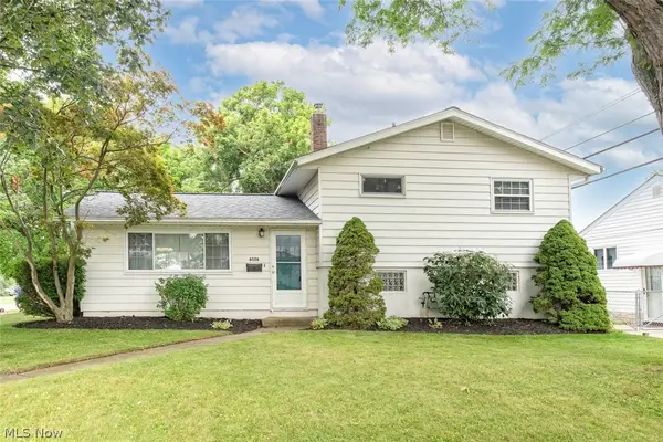 6526 Stonecrest Drive, Brook Park, OH 44142