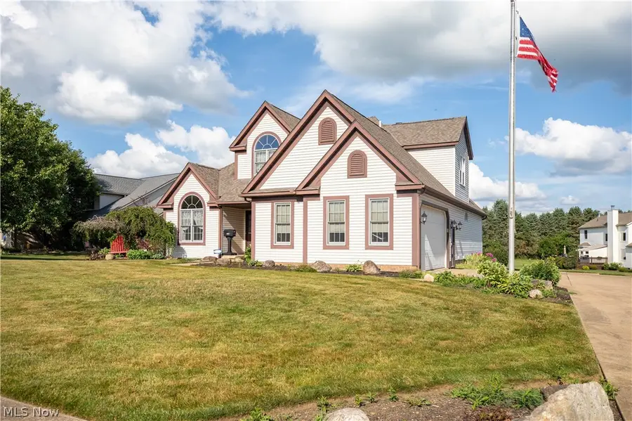 5972 Sunscape Ne Drive, Louisville, OH 44641 - #2