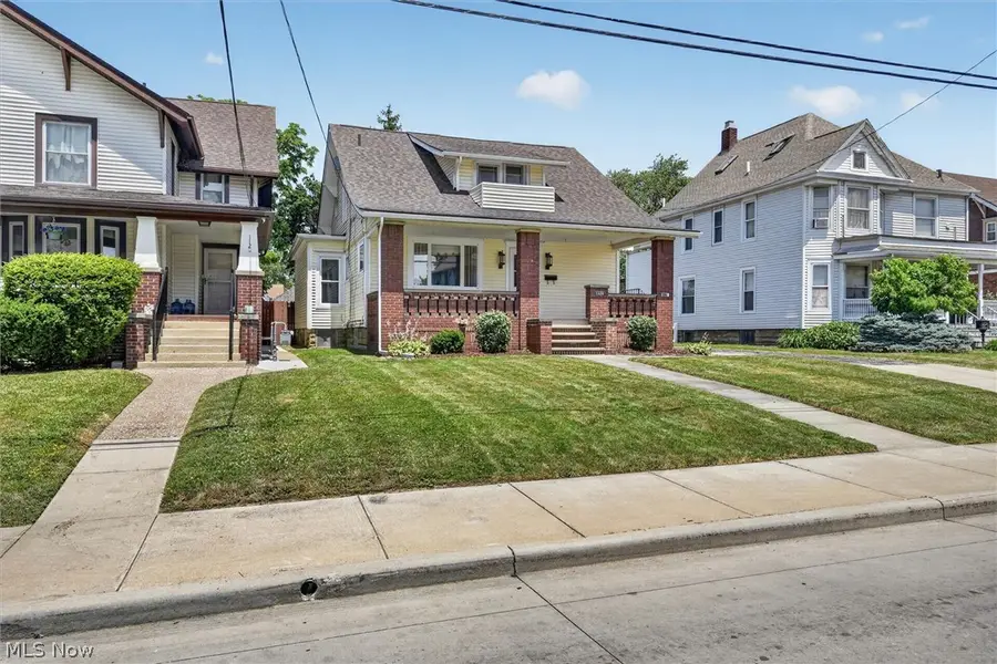 1124 W 6th Street, Lorain, OH 44052 - #2
