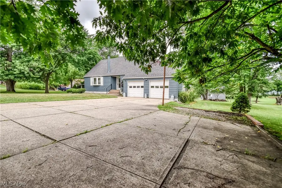 339 E Sprague Road, Seven Hills, OH 44131 - #2