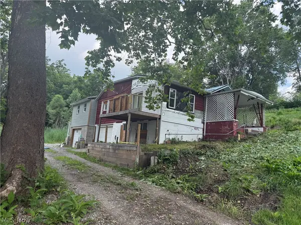 46721 Jo Henry Drive, St Clairsville, OH 43950