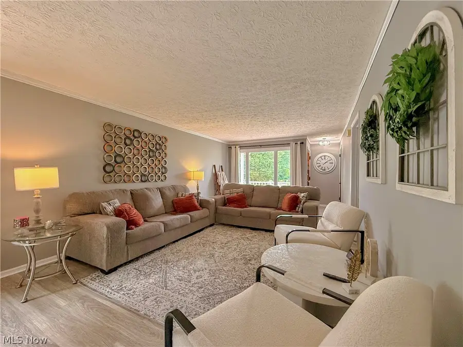 783 E Cassell Avenue, Barberton, OH 44203 - #2