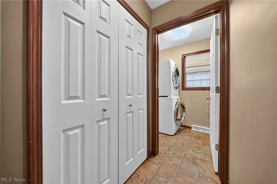 412 Brittany Lane, Jefferson, OH 44047 - #3