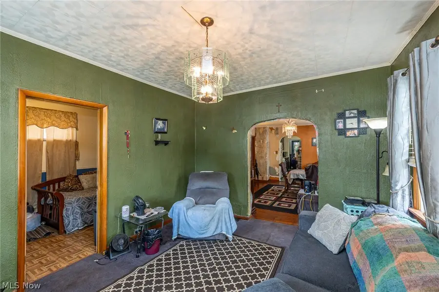 3521 W 49th Street, Cleveland, OH 44102 - #3