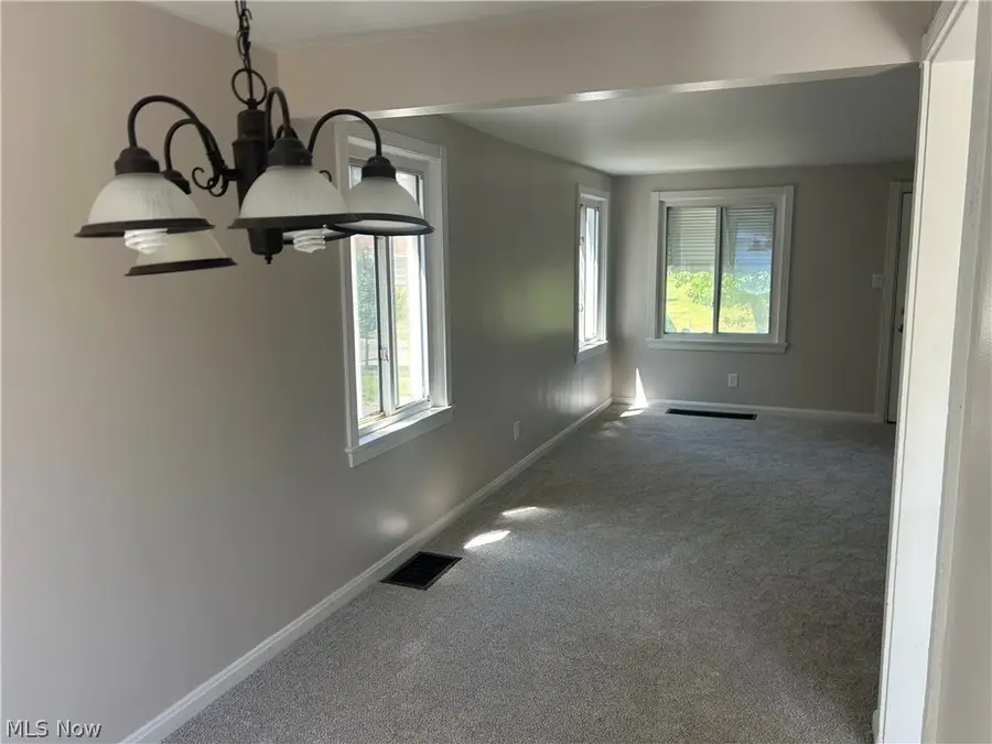 3381 Sutton Road, Shaker Heights, OH 44120 - #3