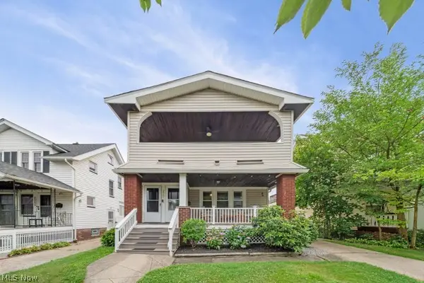 2067 Wascana Avenue, Lakewood, OH 44107