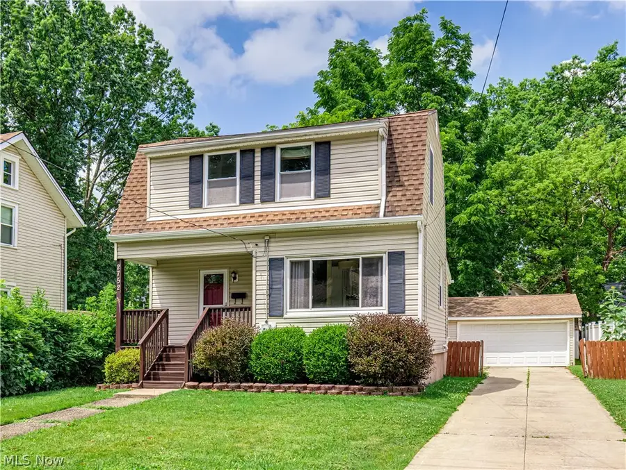 2752 6th Street, Cuyahoga Falls, OH 44221 - #2