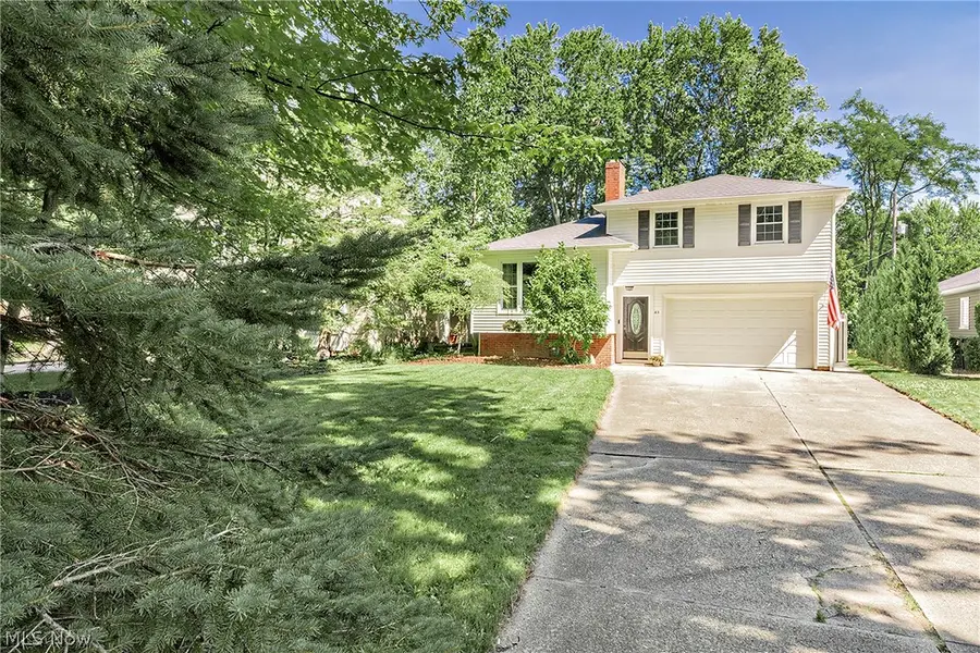 63 Shawondassee Drive, Timberlake, OH 44095 - #2