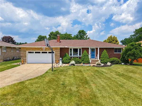 855 Nemet Drive, Seven Hills, OH 44131