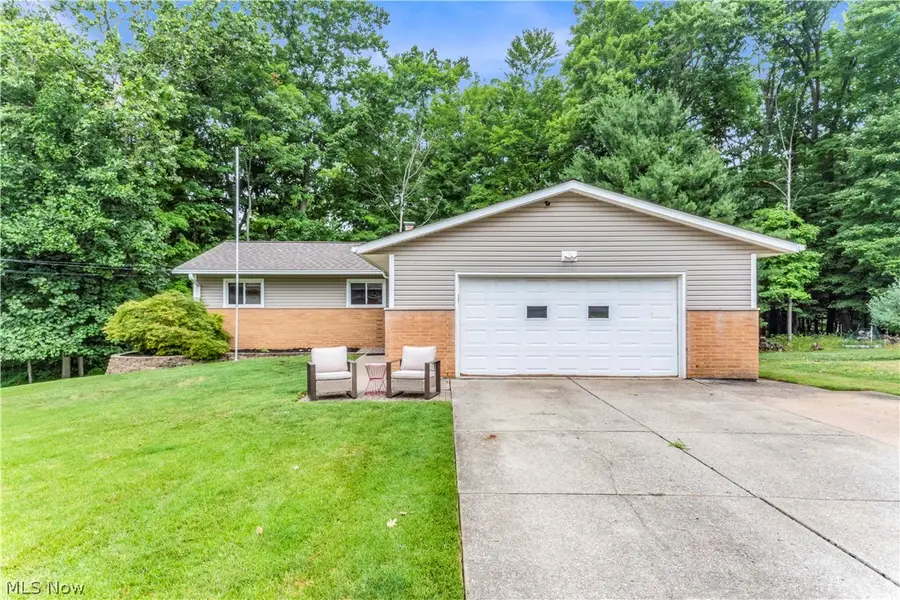 8276 Marianna Boulevard, Broadview Heights, OH 44147 - #2