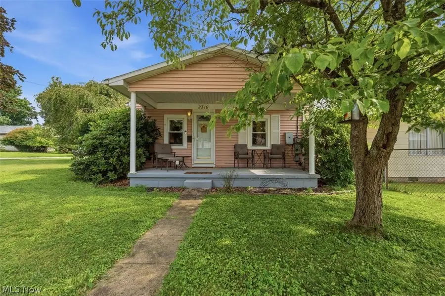 2316 42nd Street, Parkersburg, WV 26104 - #2
