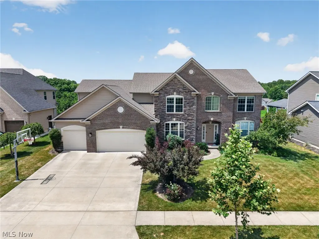 22334 Pinnacle Point, Strongsville, OH 44149 - #1