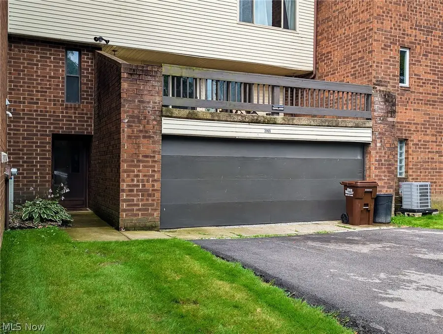 2069 Penguin Avenue, Akron, OH 44319 - #2