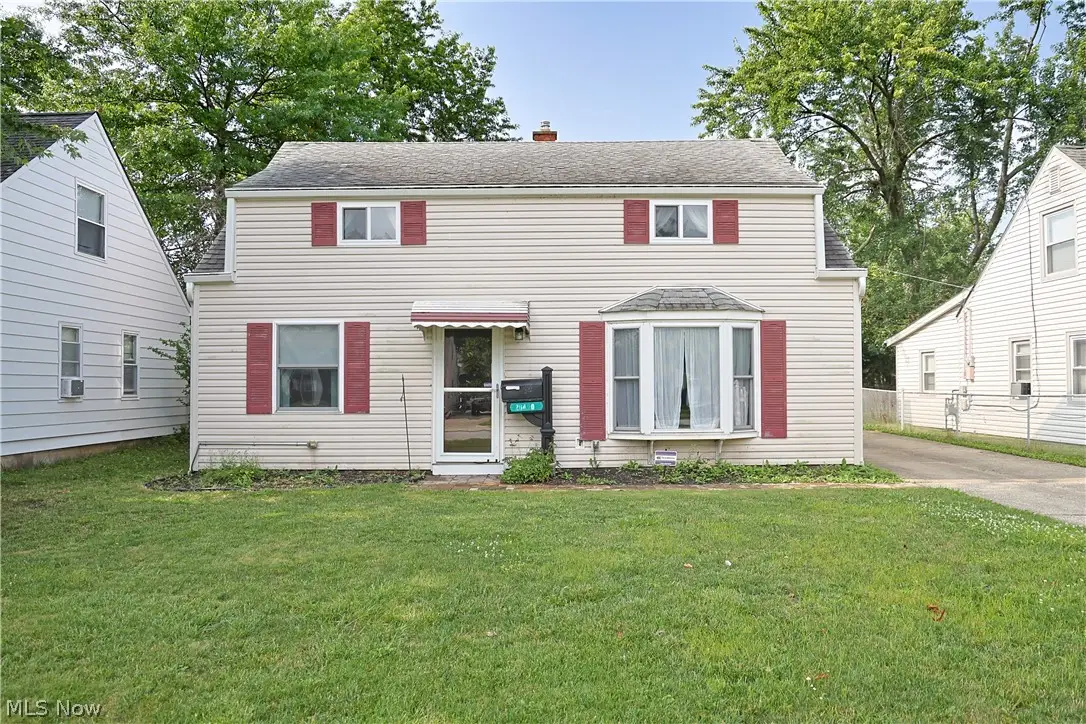 26490 Drakefield Avenue, Euclid, OH 44132 - #1