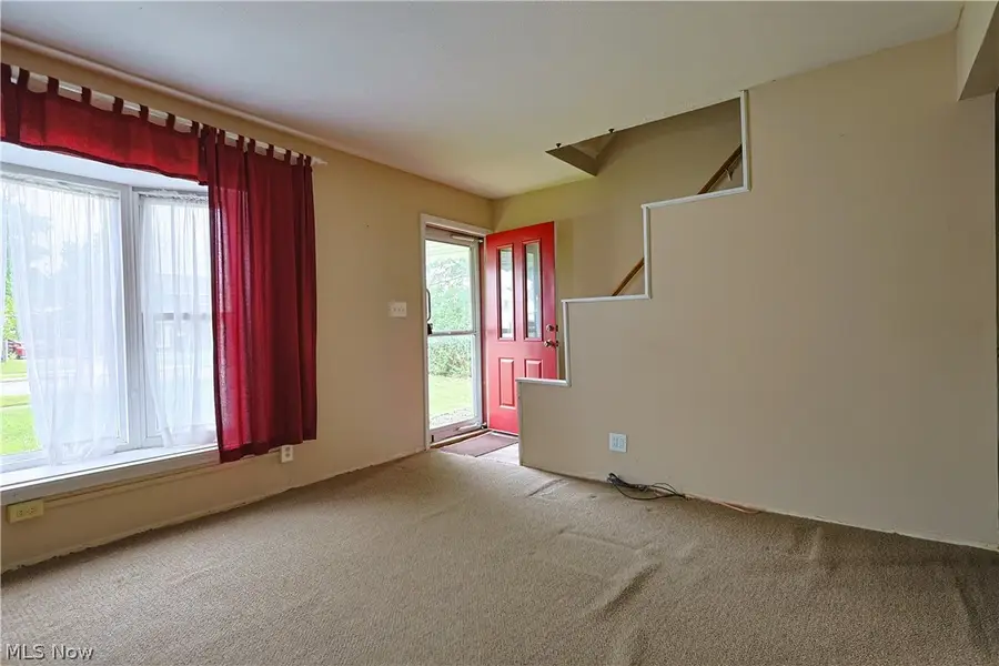 26490 Drakefield Avenue, Euclid, OH 44132 - #3