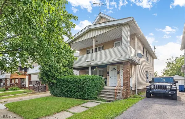 2219 Chesterland Avenue, Lakewood, OH 44107