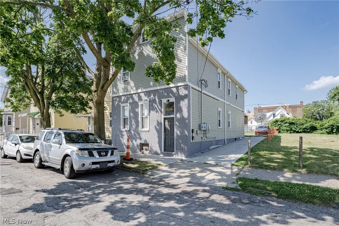1616 E 33rd Street, Cleveland, OH 44114 - #1