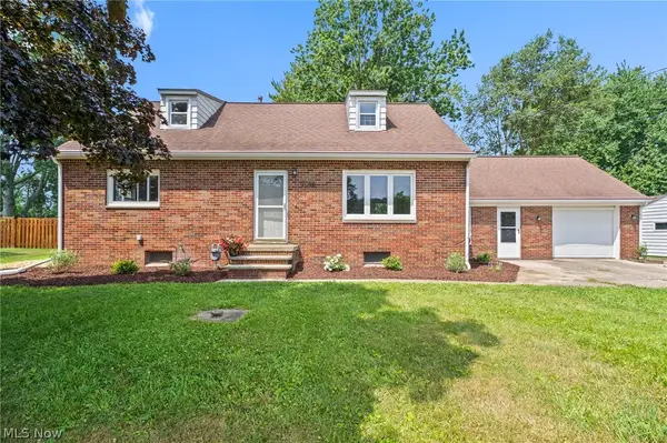 7018 Manor Drive, Elyria, OH 44035