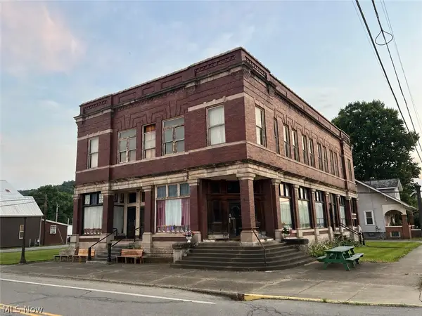180 Broadway Street, Quaker City, OH 43773