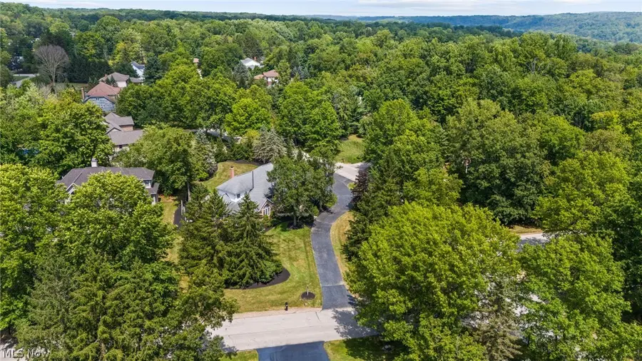 800 Hardwood Court, Gates Mills, OH 44040 - #2