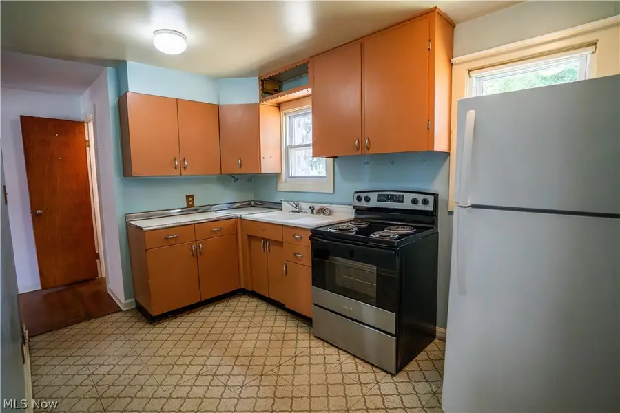 8270 Westmoor Road, Mentor, OH 44060 - #2