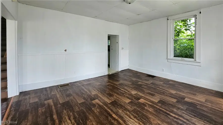 419 Bryant Avenue, Cambridge, OH 43725 - #3