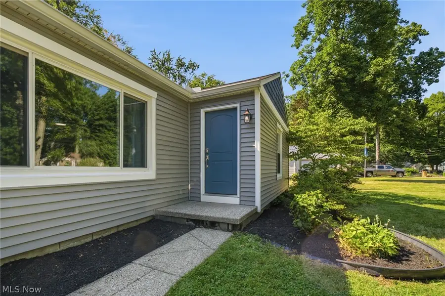 6024 Louis, North Olmsted, OH 44070 - #2