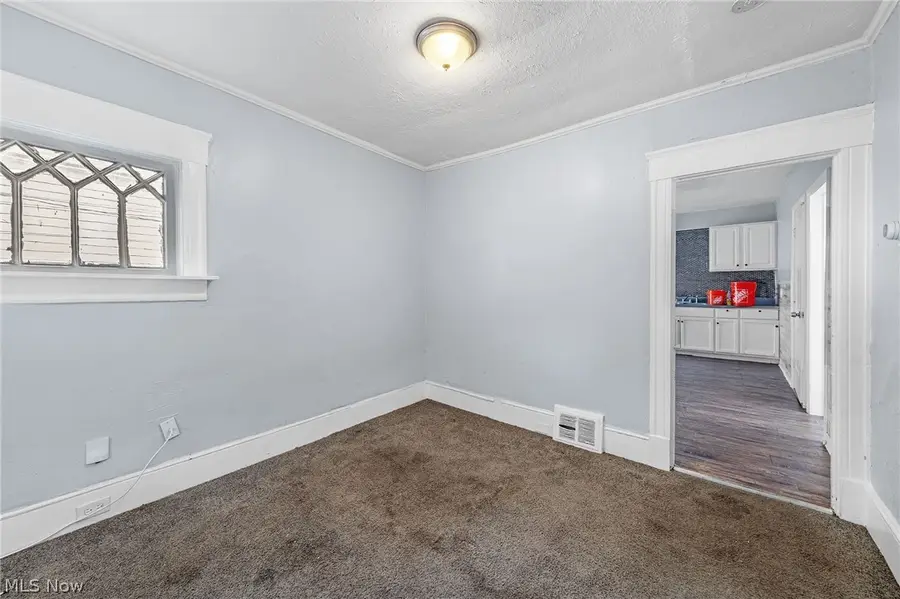 4311 Bush Avenue, Cleveland, OH 44109 - #3