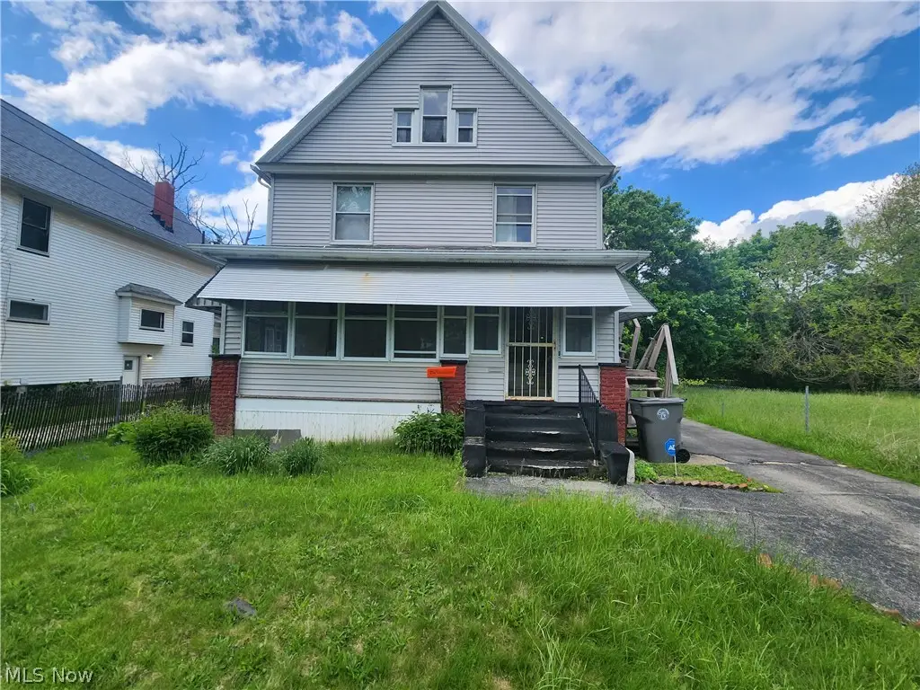 160 W Laclede Avenue, Youngstown, OH 44507 - #1