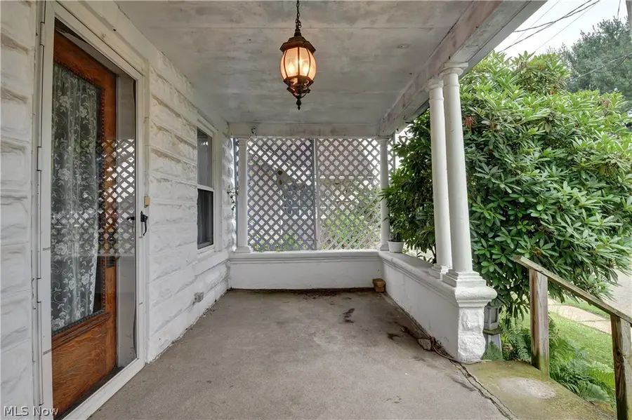 442 Main W Street, Beach City, OH 44608 - #3