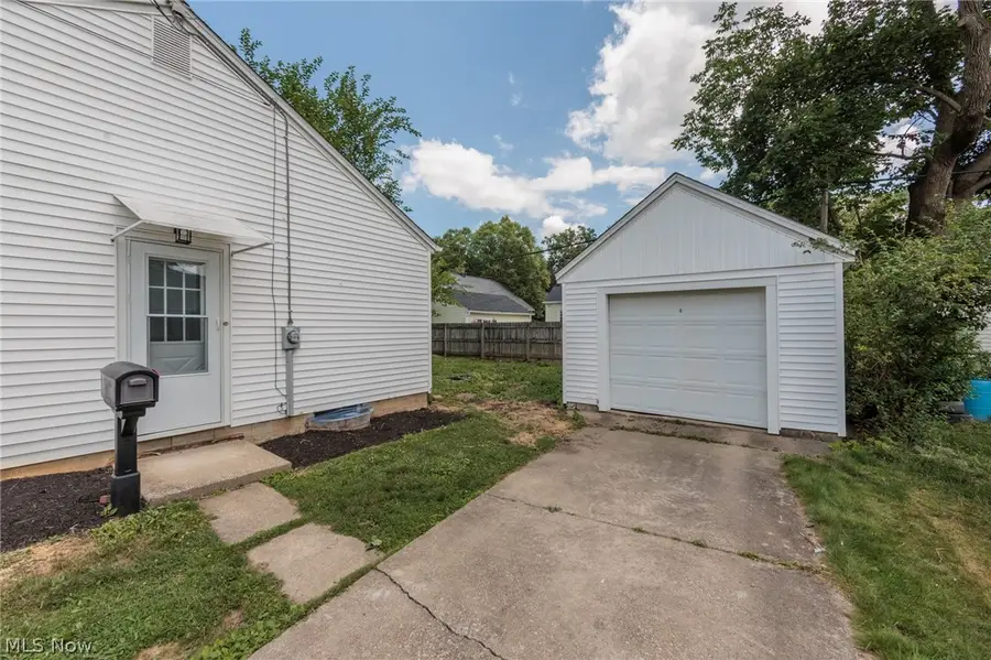 173 Wichita Place, Akron, OH 44313 - #3