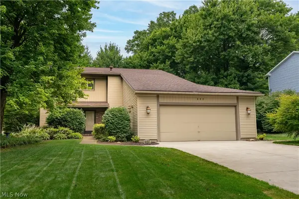 322 Great Oaks Trail, Wadsworth, OH 44281